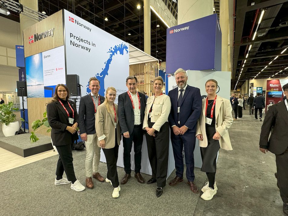 Fra venstre: Sanne Jordan, Kjell Eirik Haavold, Marthe Michelsen, Rune Klausen (Norwegian Competence Centre for Offshore Wind), Karianne Kojen Andersen, Kai Stoltz, Thea Båtevik (GCE Ocean Technology).