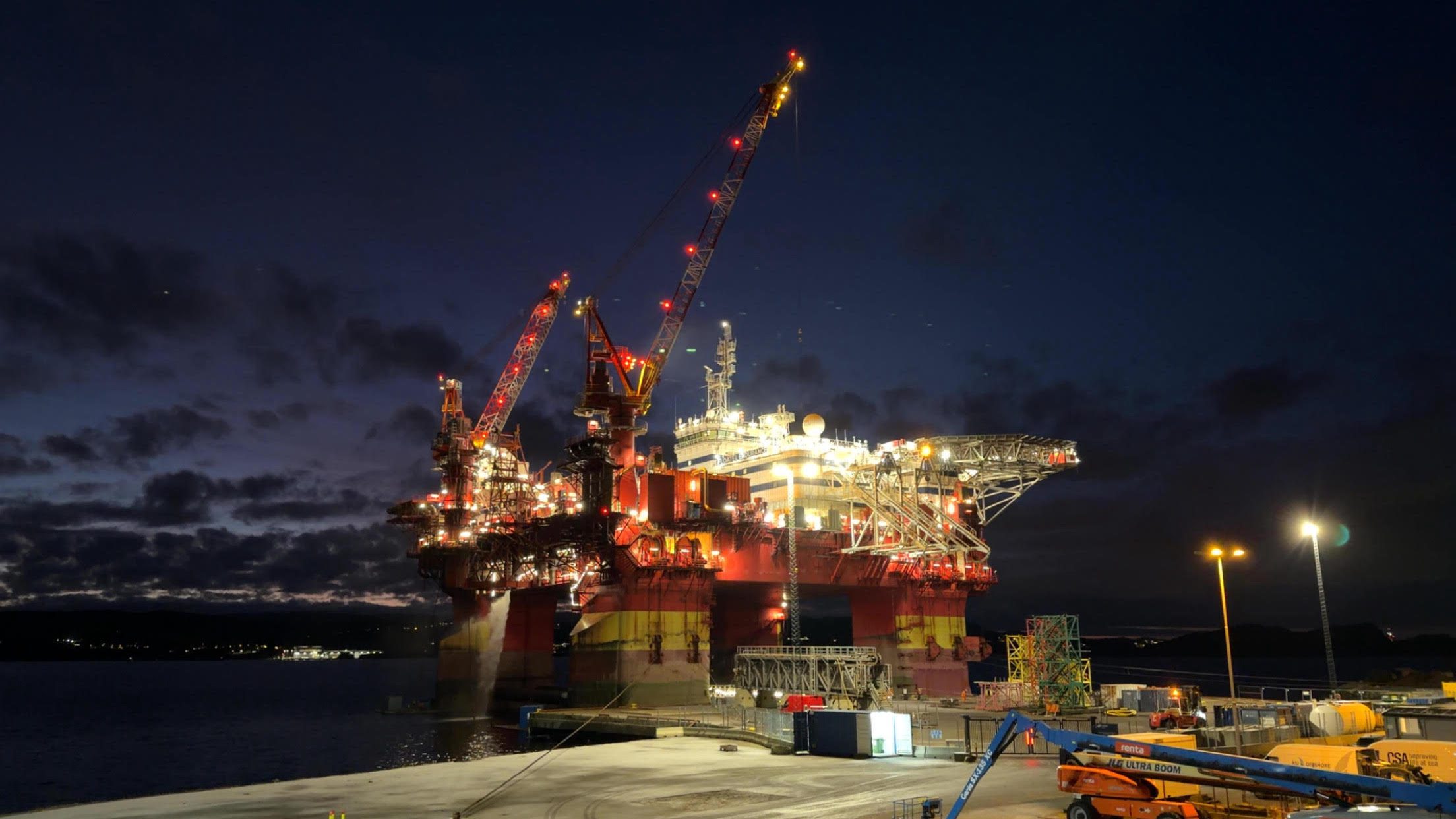 Floatel Endurance på Semco Maritime Hanøytangen i januar 2026. Foto: Semco Maritime.